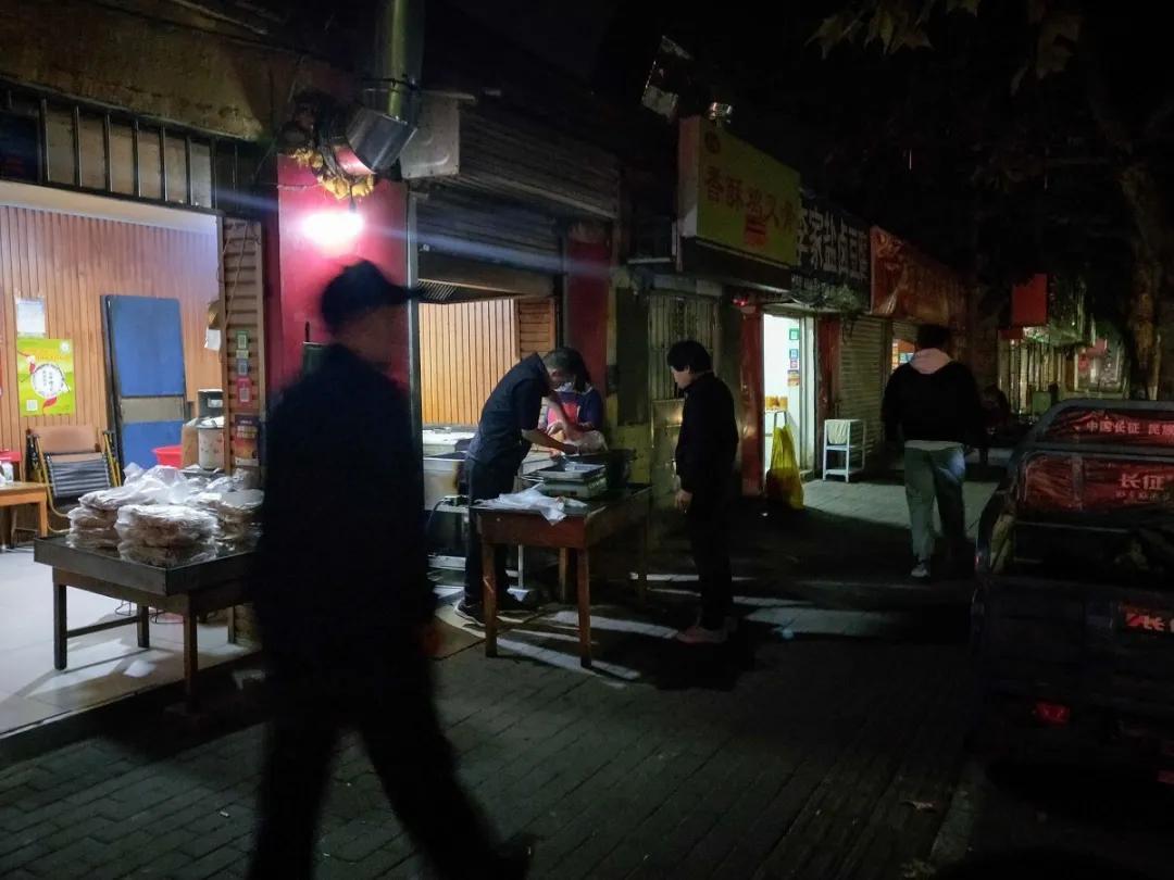 凌晨時(shí)分的臨沂，我看到了不一樣的生活