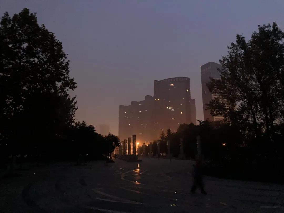 凌晨時(shí)分的臨沂，我看到了不一樣的生活