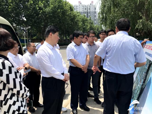 問(wèn)政追蹤丨督導(dǎo)黑臭水體現(xiàn)場(chǎng) 臨沂市長(zhǎng)追問(wèn)住建局局長(zhǎng)：干不成免你職 我辭職
