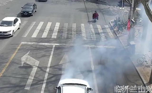事發(fā)臨沂銀雀山路！一女子被人這樣報復(fù)，現(xiàn)場視頻曝光…