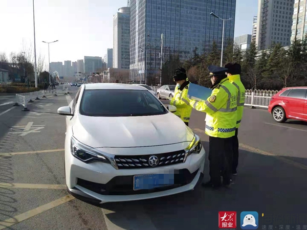 臨沂集中整治城區(qū)出租客運(yùn)秩序 1個(gè)月查處非法網(wǎng)約車(chē)100余臺(tái)次