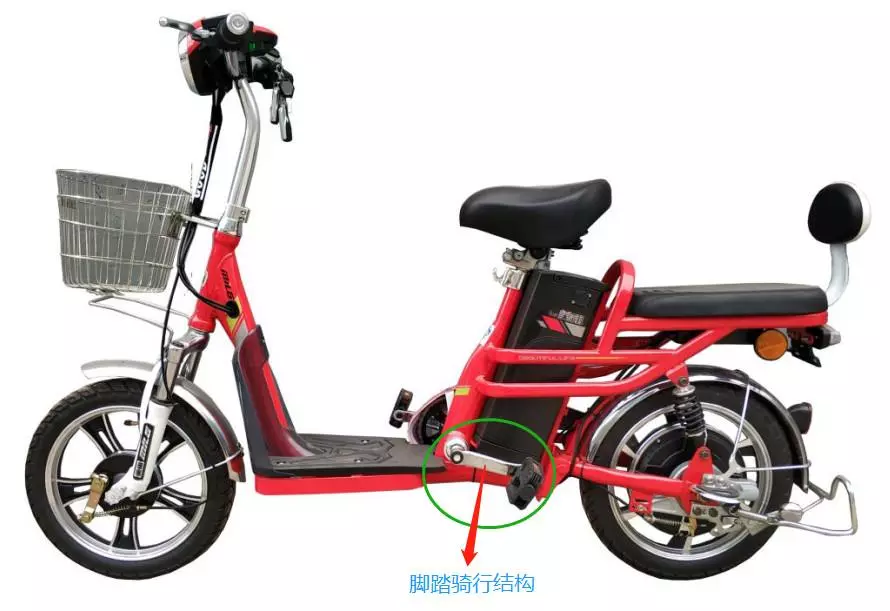 關(guān)于摩托車、二/三/四輪車，考駕照的年齡限制、費用，一文搞懂