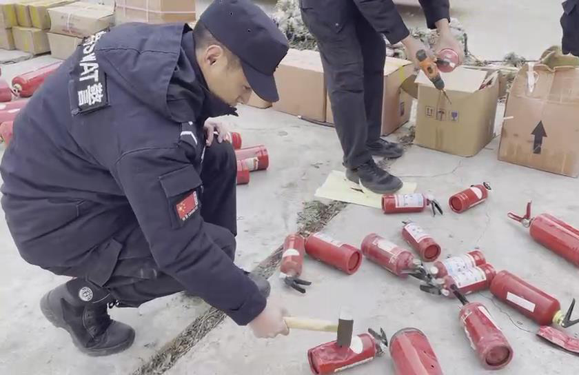 臨沂警方破獲特大制售假冒滅火器案！案值5000余萬元，30余人落網(wǎng)