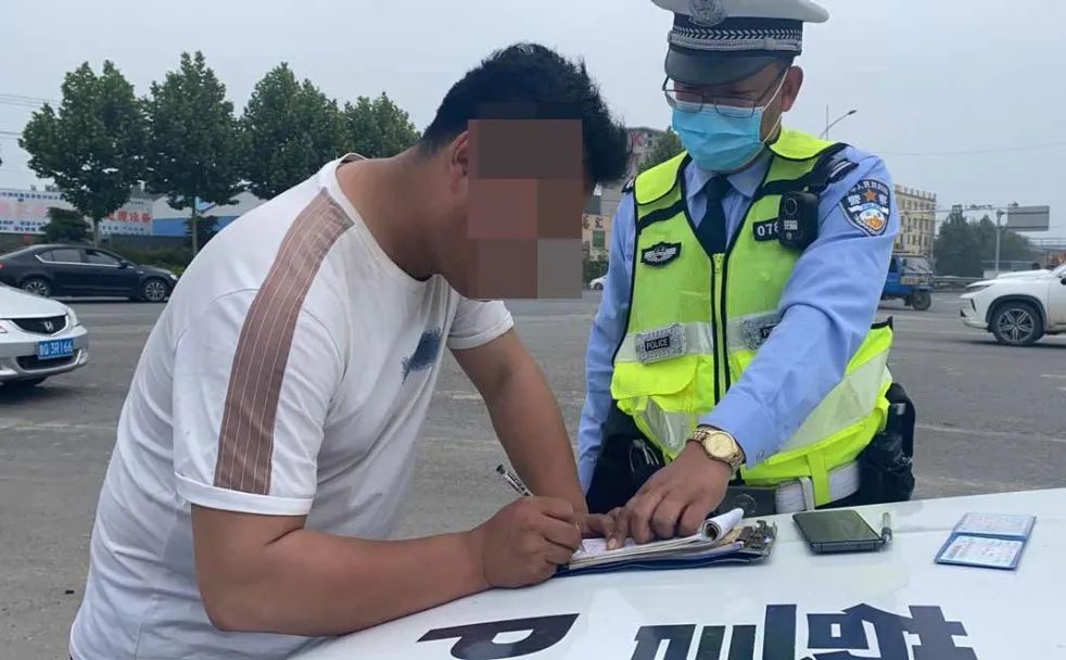 車子逾期未年檢，司機竟也“不合格”