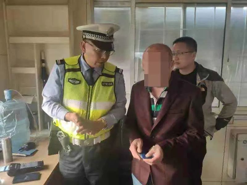 車子逾期未年檢，司機竟也“不合格”