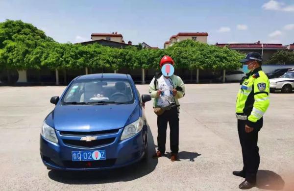 偽造變?cè)祚{駛證“駛”不得，臨沂一男子被抓現(xiàn)行