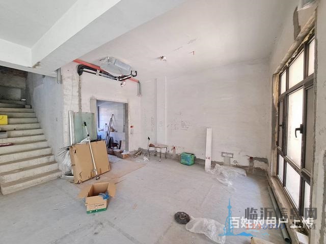 月瀾灣聯(lián)排別墅 六室超大 已做改造 帶車庫 證過二780萬