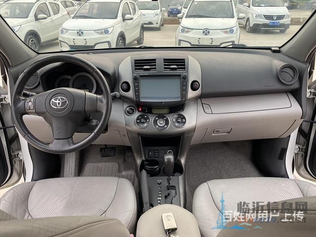 豐田RAV4 2011款 2.4 手動(dòng) 至臻導(dǎo)航版