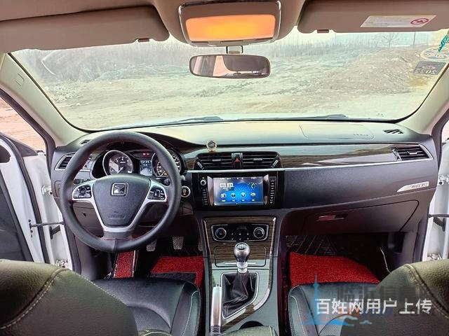 眾泰T600 2016款 1.5T 手動 運動版尊貴型