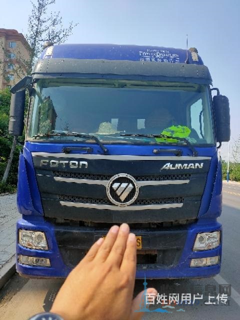個人轉(zhuǎn)讓19年歐曼半掛側(cè)翻自卸車，國五，精品車況