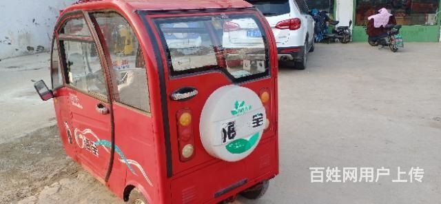 海寶三開門電動(dòng)車