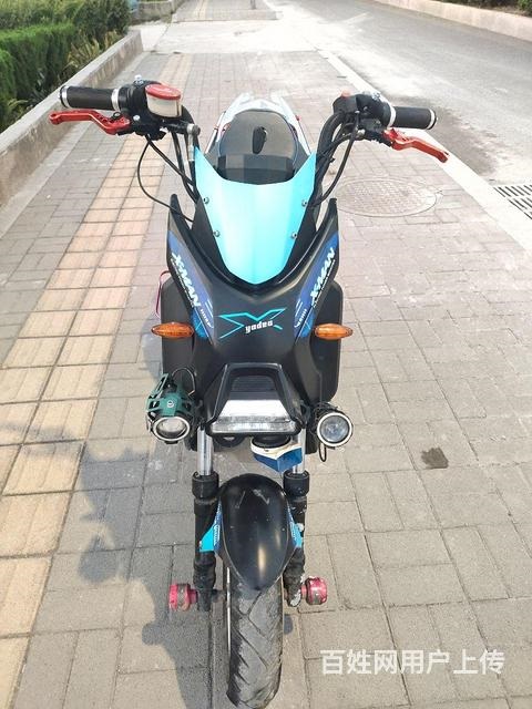 雅迪戰(zhàn)警電動(dòng)車（9.5成新