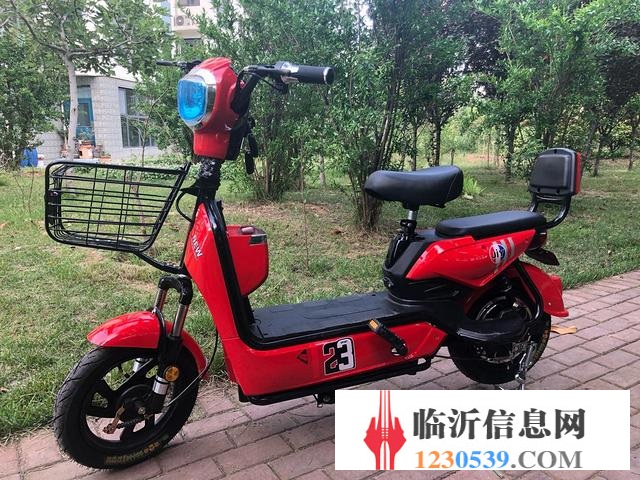 全新電動(dòng)車送貨上門