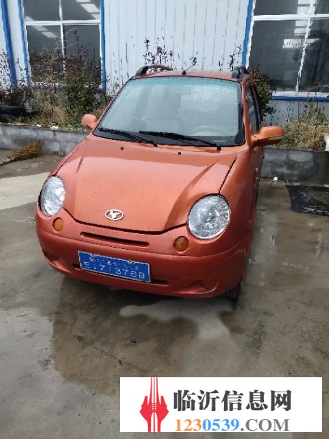 時(shí)風(fēng)電動轎車