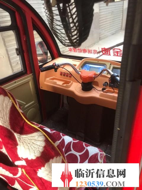 9成新金迪電動(dòng)三輪車轉(zhuǎn)讓