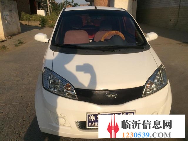新能電動(dòng)汽車 兩門四座