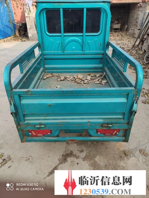 出售電動(dòng)三輪車