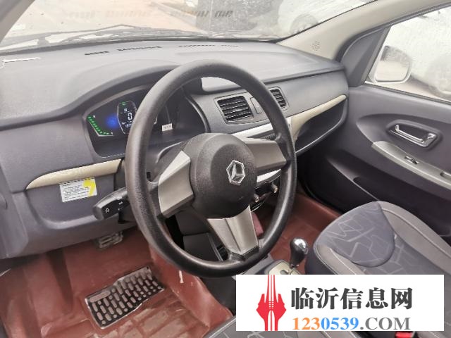 極品雷丁電動(dòng)轎車，