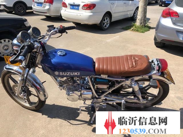 出售自己改裝復(fù)古車，鈴木發(fā)動(dòng)機(jī)，超級(jí)拉風(fēng)