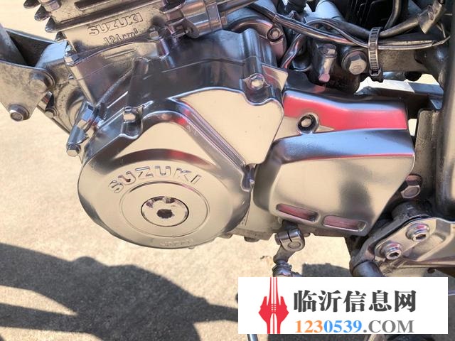 出售自己改裝復(fù)古車，鈴木發(fā)動(dòng)機(jī)，超級(jí)拉風(fēng)