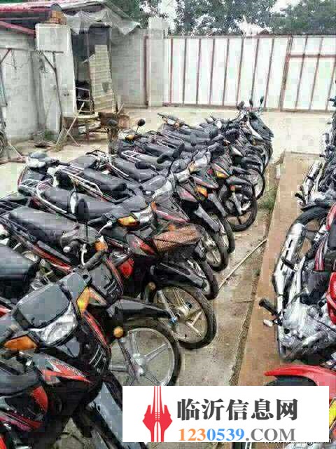 長(zhǎng)年出售各種品牌二手摩托車