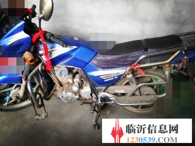 銀鋼125摩托車