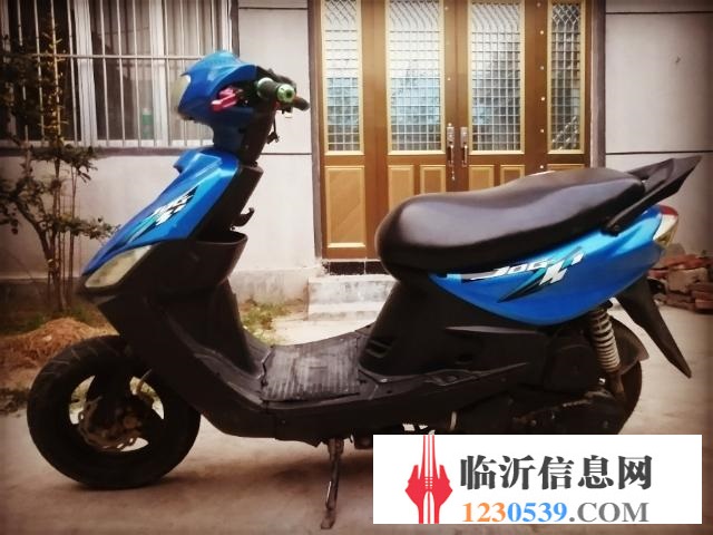 個(gè)人踏板車(chē)低價(jià)出售