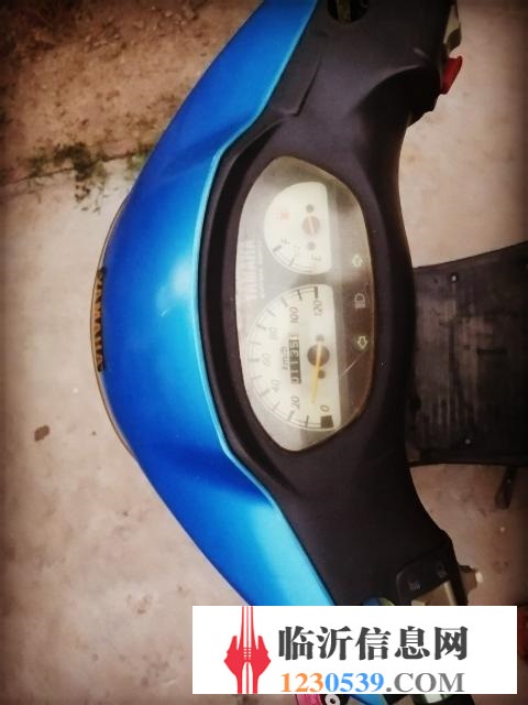 個(gè)人踏板車(chē)低價(jià)出售