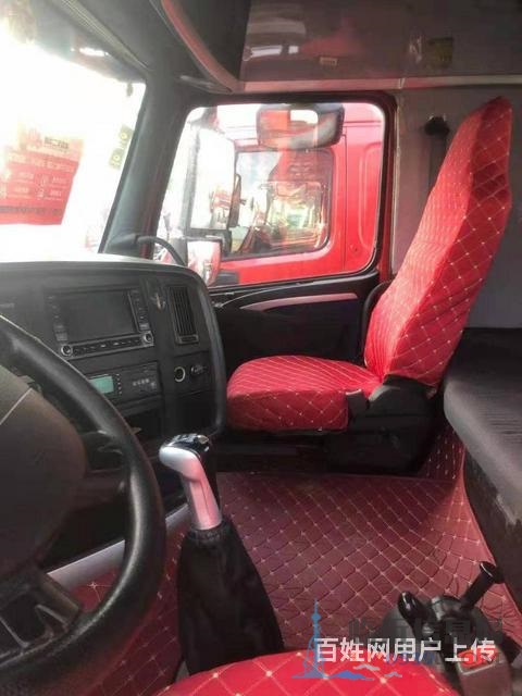低價(jià)出售二手豪沃牽引車 440馬力國(guó)五 雙驅(qū)輕體