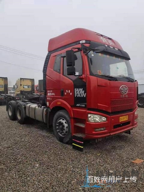 出售二手解放牽引車，錫柴發(fā)動(dòng)機(jī)，350馬力，國(guó)五，