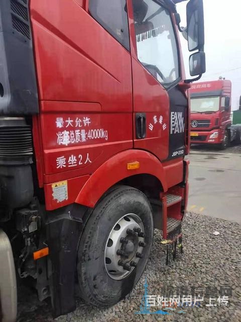 出售二手解放牽引車，錫柴發(fā)動(dòng)機(jī)，350馬力，國(guó)五，