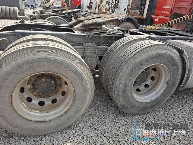 17年二手德龍牽引車 430馬力 雙驅(qū)輕體濰柴動力