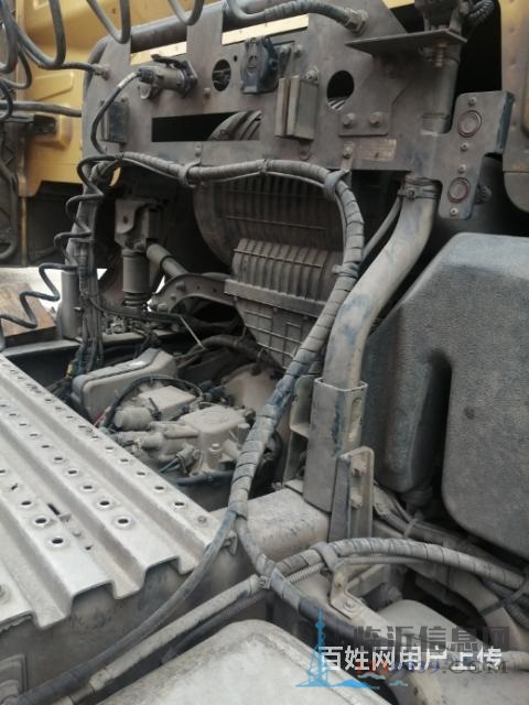 國五520馬力東風天龍旗艦牽引車