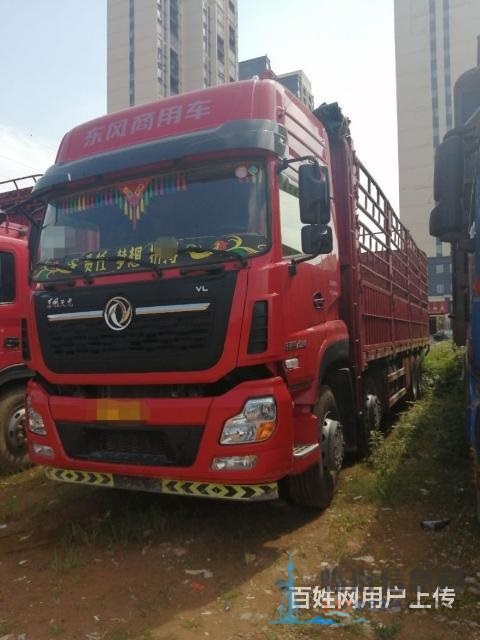 9.6米東風(fēng)天龍前四后八高欄車(chē)