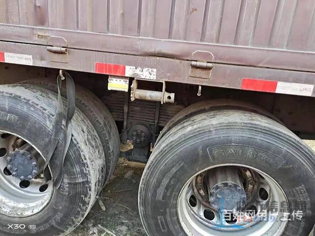 9.6米高欄二手解放載貨車 國五 420馬力全手續(xù)