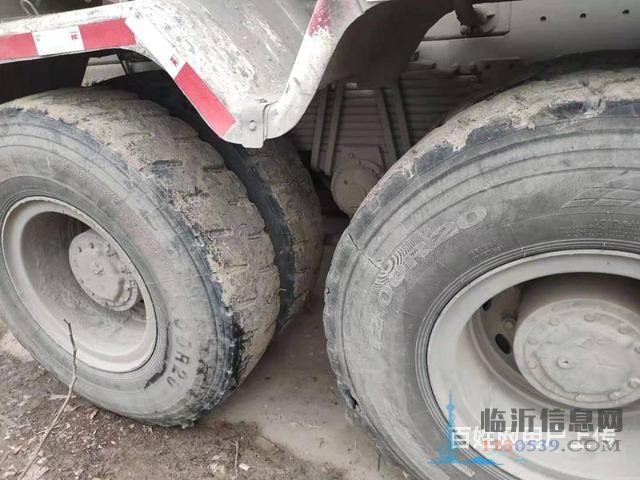 出售18年二手豪沃大14方攪拌車380馬力后八輪