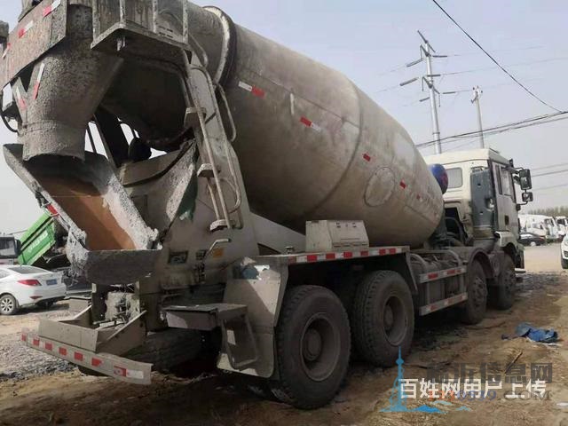 20年輕量化二手德龍攪拌車出售 340馬力大12方