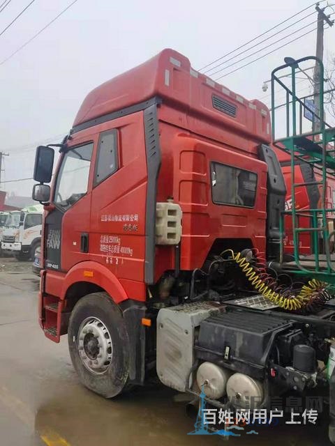 出售二手解放牽引車，錫柴發(fā)動(dòng)機(jī)，420馬力，國(guó)五，