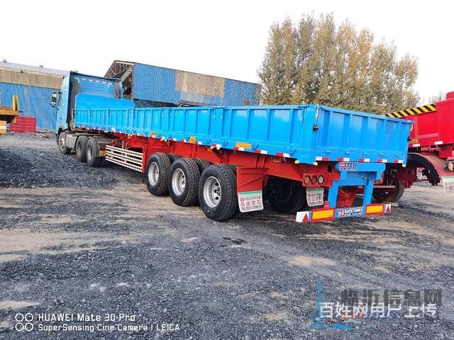 廠家直銷定做13米標(biāo)箱側(cè)翻半掛車 60公分高