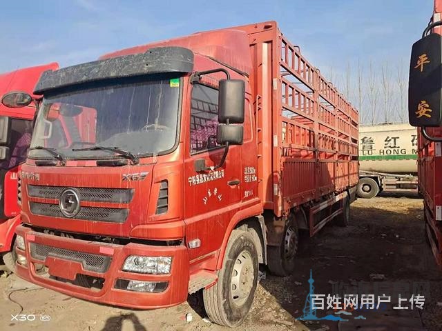 轉(zhuǎn)讓二手8.6米高欄載貨車 前四后四 240馬力