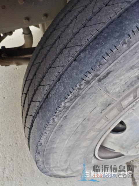解放J6L6.8米高欄六缸八速