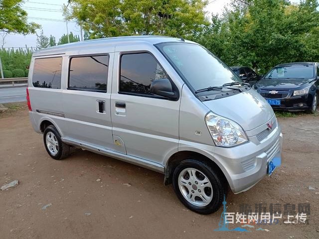 2011年五菱榮光精品車況低價(jià)出售11500包過戶
