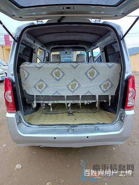 2011年五菱榮光精品車況低價(jià)出售11500包過戶