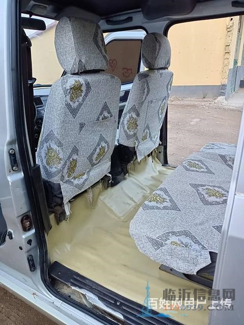 2011年五菱榮光精品車況低價(jià)出售11500包過戶