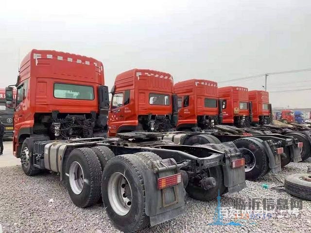 雙驅(qū)輕體二手天龍牽引車出售輕盈版 國五400馬力