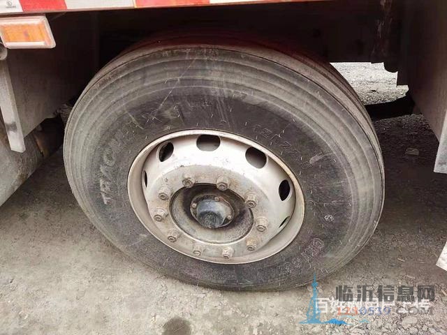 出售二手解放前四后八9.6米高欄460馬力國五錫柴