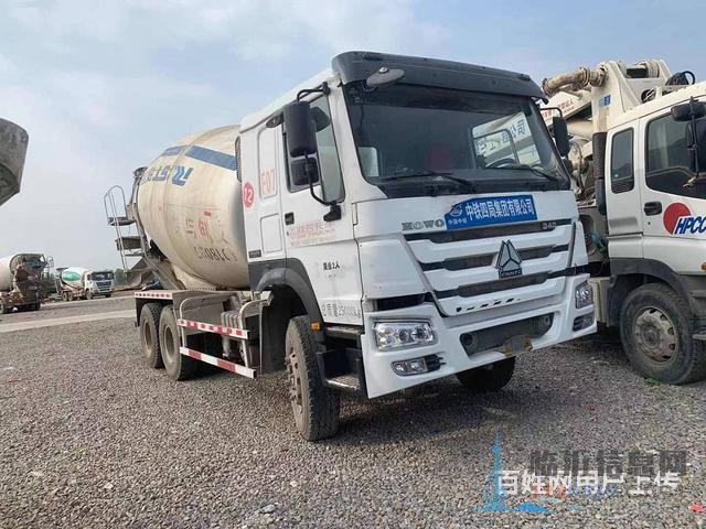 售16年二手豪沃大12方攪拌車(chē)340馬力后八輪國(guó)四