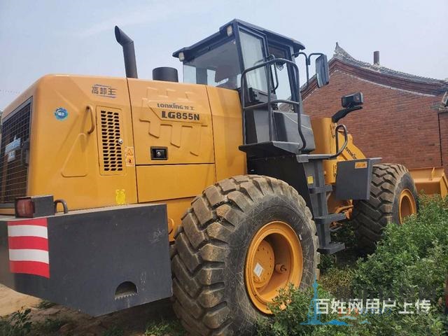兩臺(tái)九成新50鏟車裝載機(jī)個(gè)人沙場(chǎng)