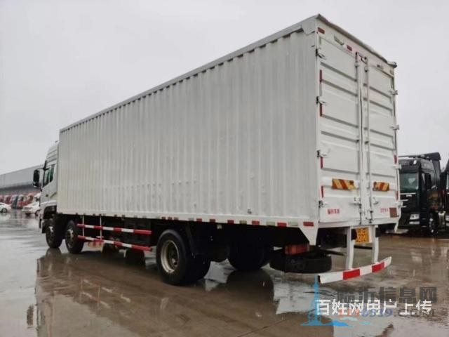 多臺9.6米東風天龍廂式貨車價低急轉