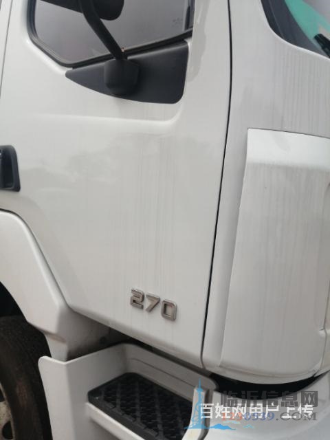 剛到一批國(guó)四乘龍M5前四后四廂式貨車(chē)